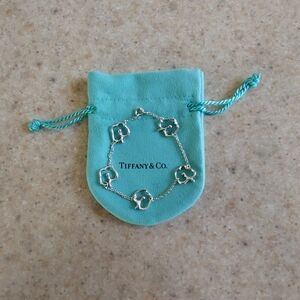 Tiffany & Co Sterling Silver Elsa Peretti Apple Bracelet 7.5"